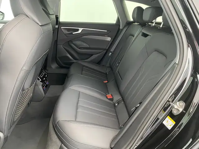 Audi A6 view 11