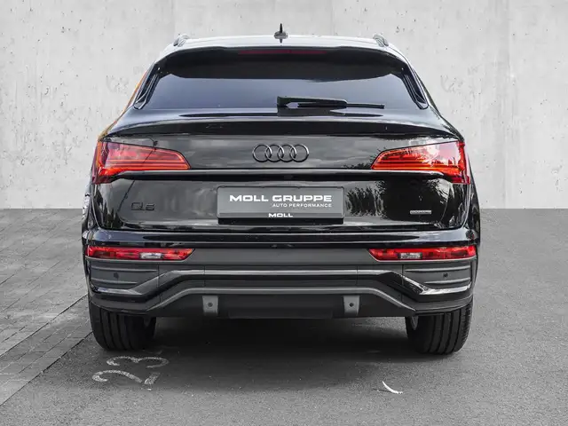 Audi Q5 view 6