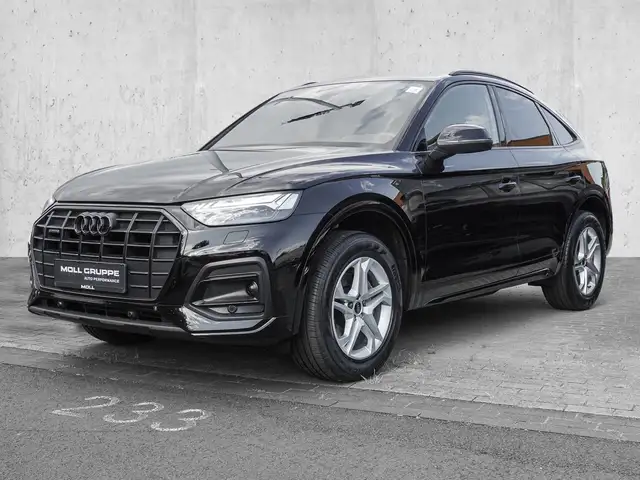 Audi Q5 view 2