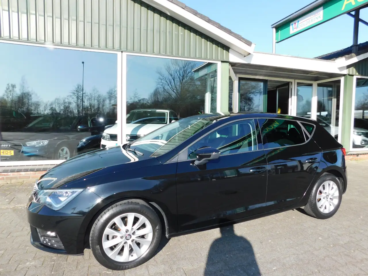 SEAT Leon 1.0TSI 116PK STYLE INTENSE! All-in Prijs! LED — photo 1 of 27