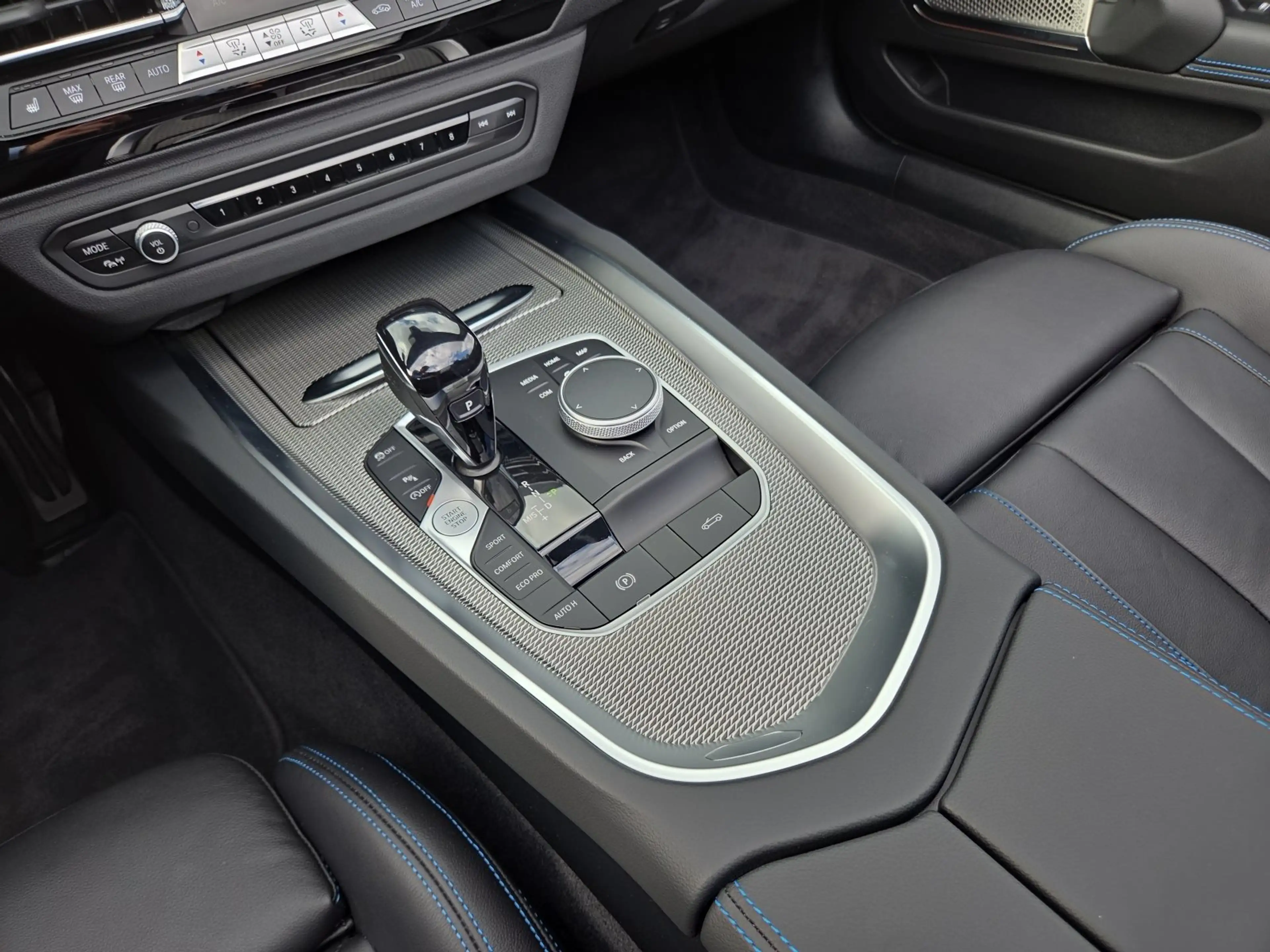 BMW Z4 M40i — photo 13