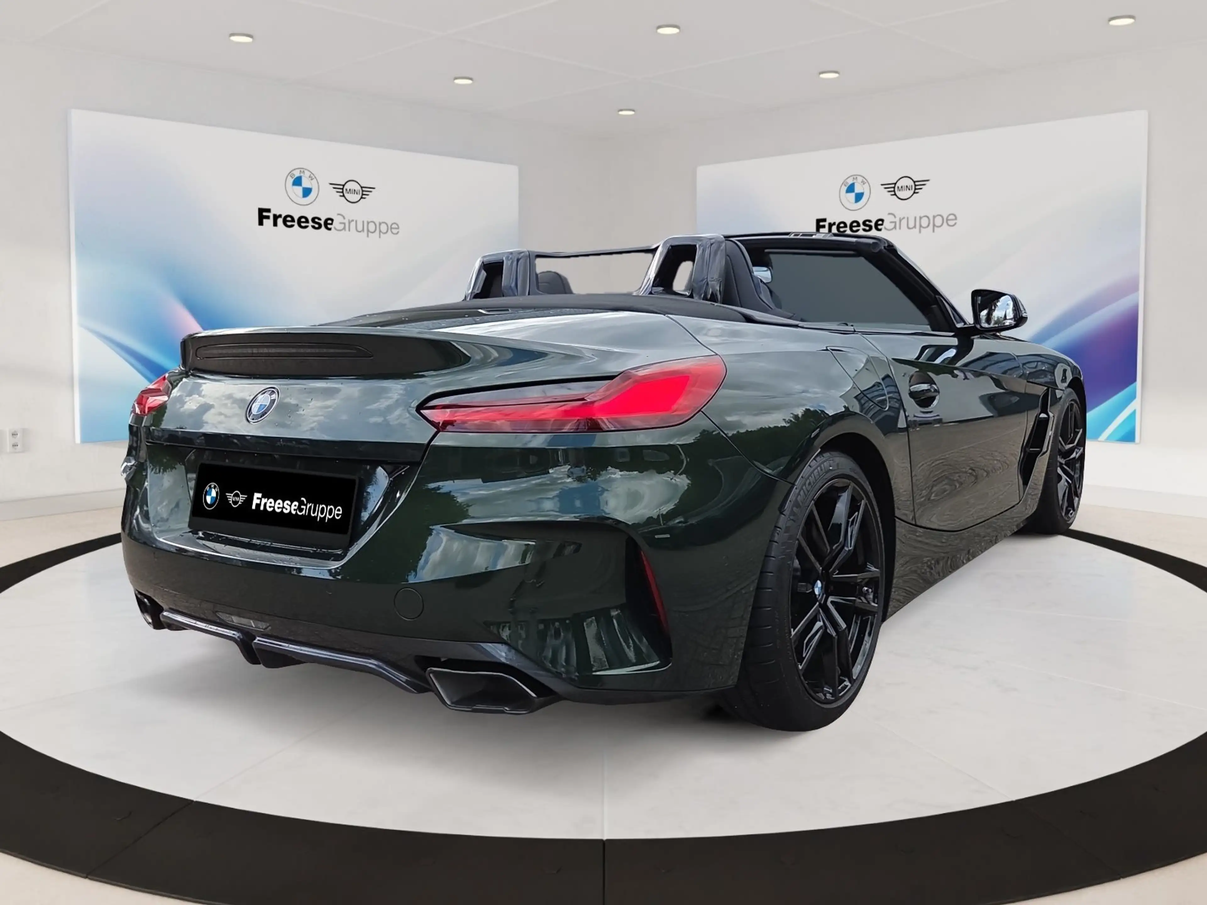 BMW Z4 M40i — photo 6