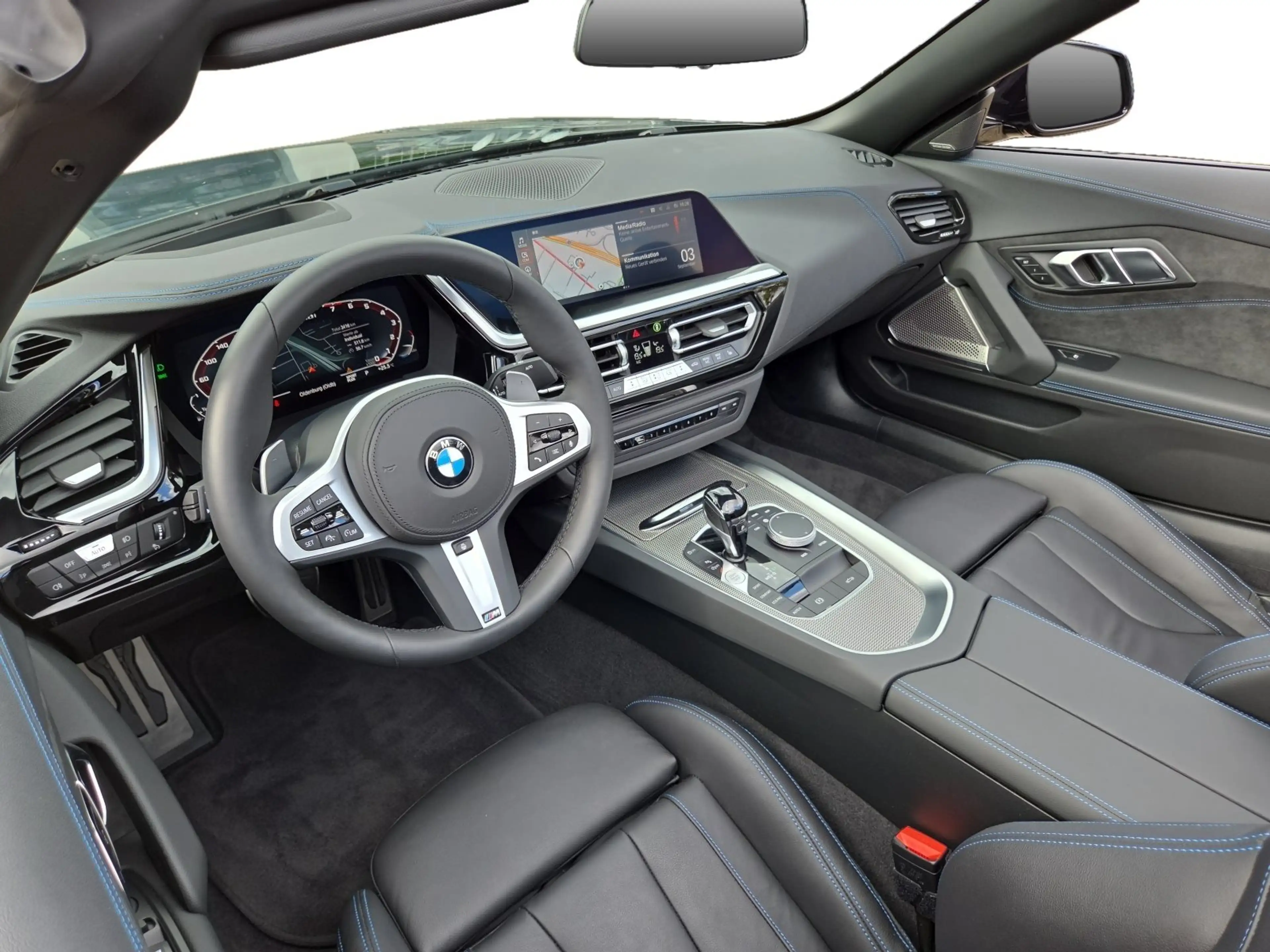 BMW Z4 M40i — photo 14