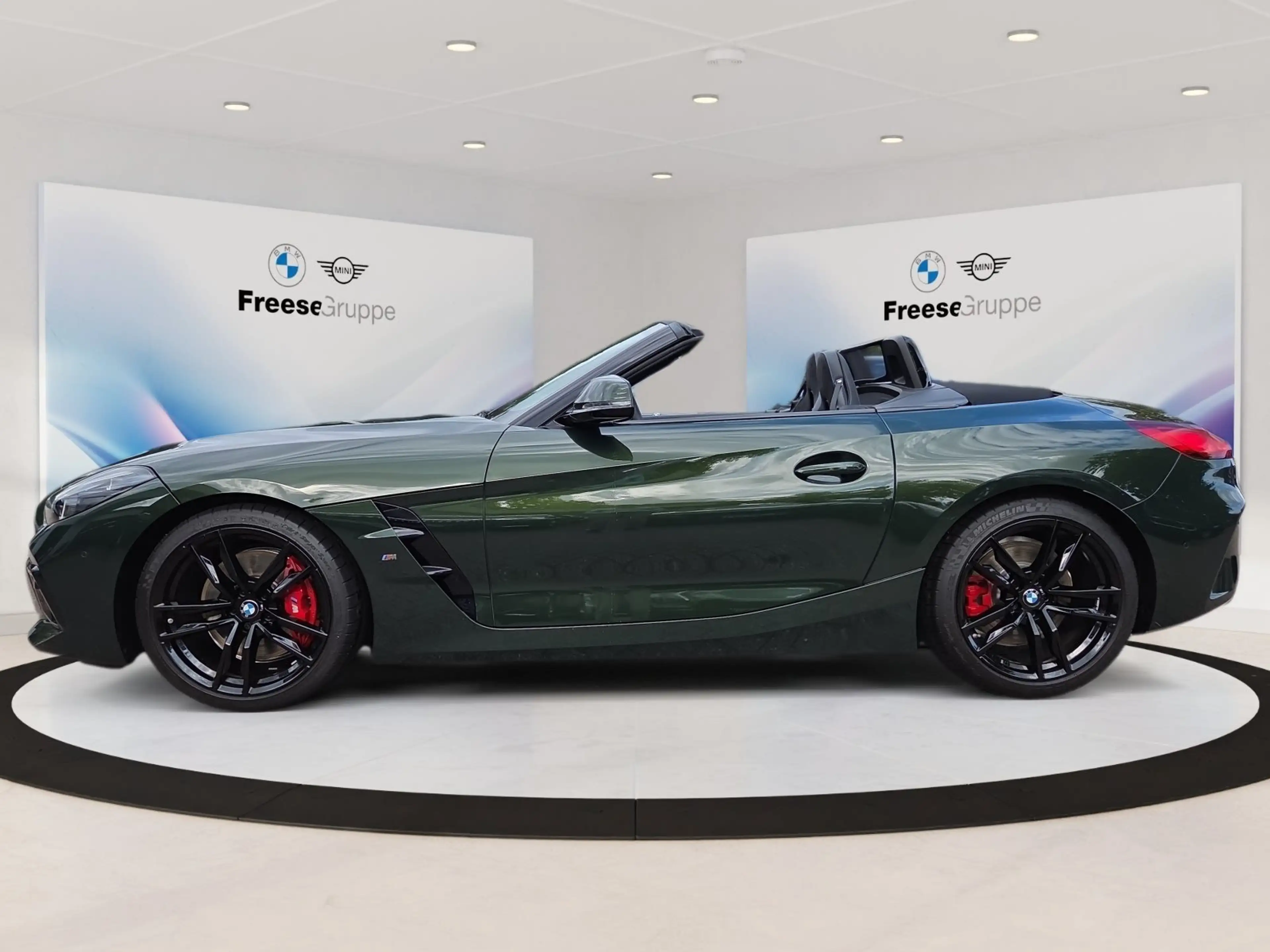 BMW Z4 M40i — photo 3