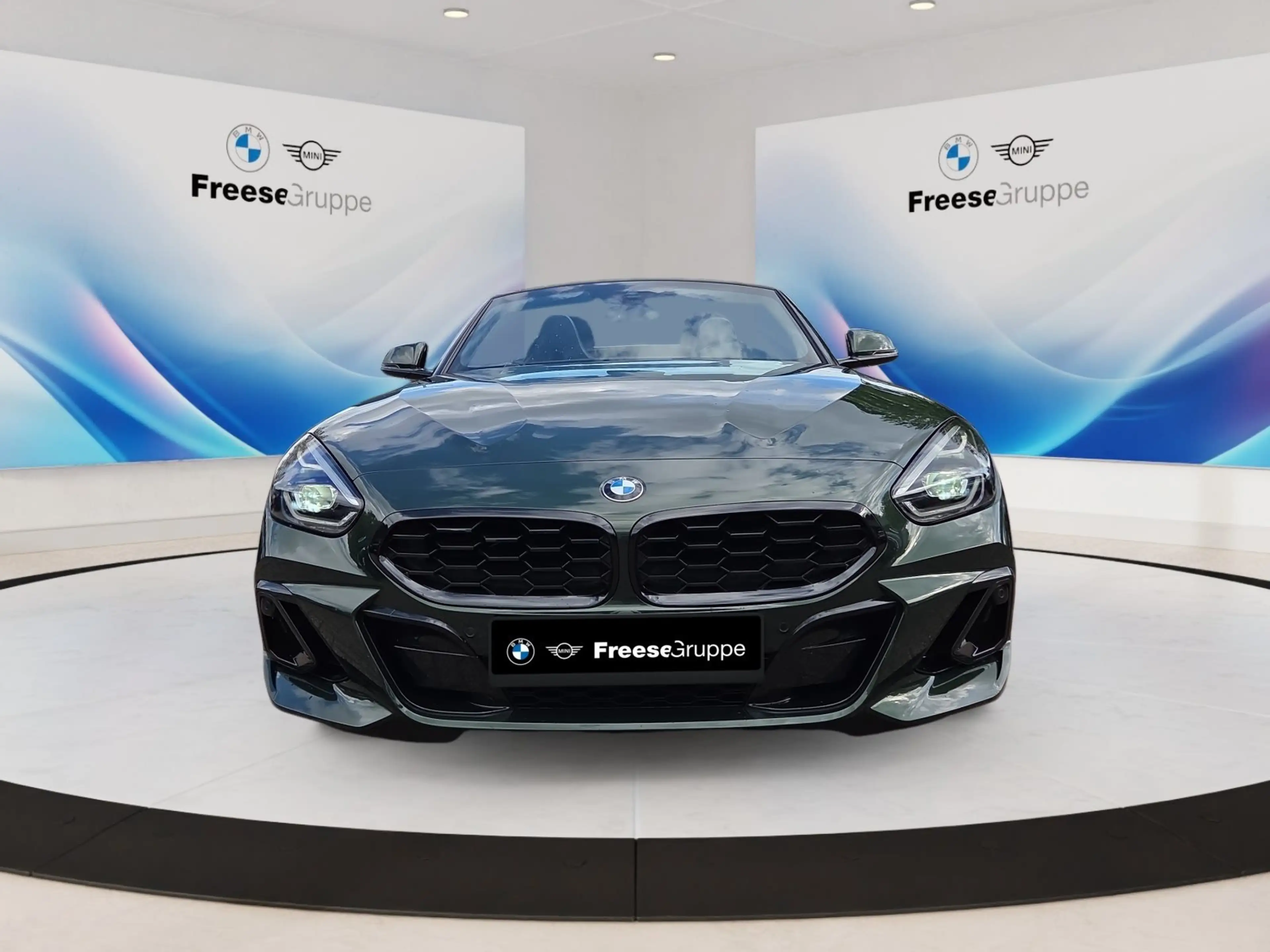 BMW Z4 M40i — photo 2