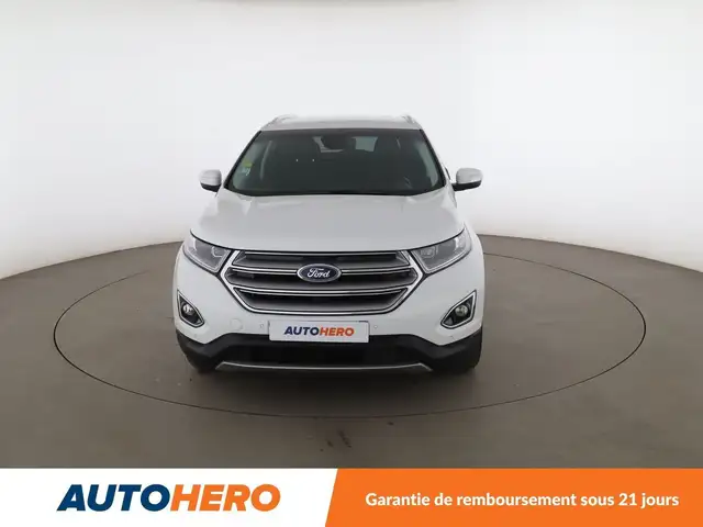 Ford Edge view 9