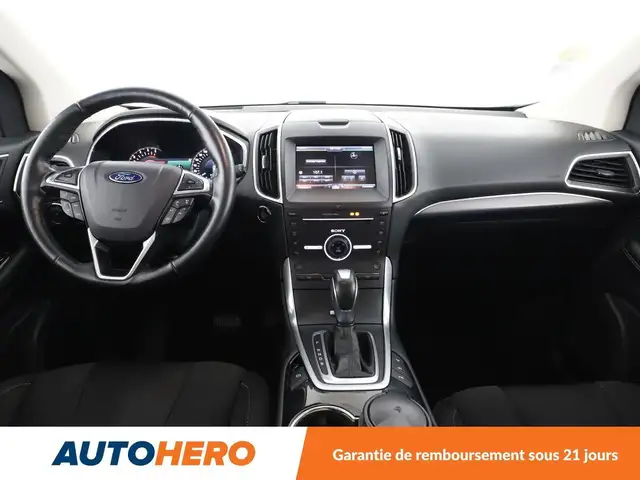 Ford Edge view 12