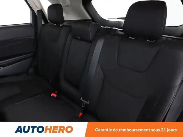 Ford Edge view 14