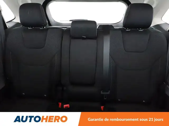 Ford Edge view 15