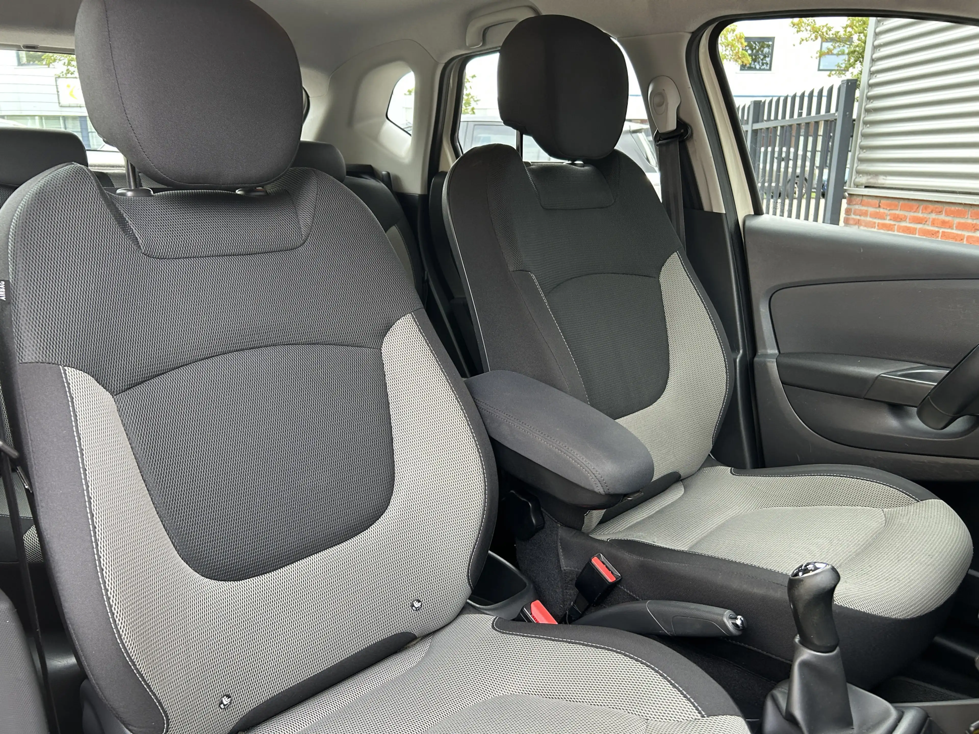 Renault Captur 0.9 TCe Expression | 1e Eigenaar | Trekhaak | Lage — photo 6