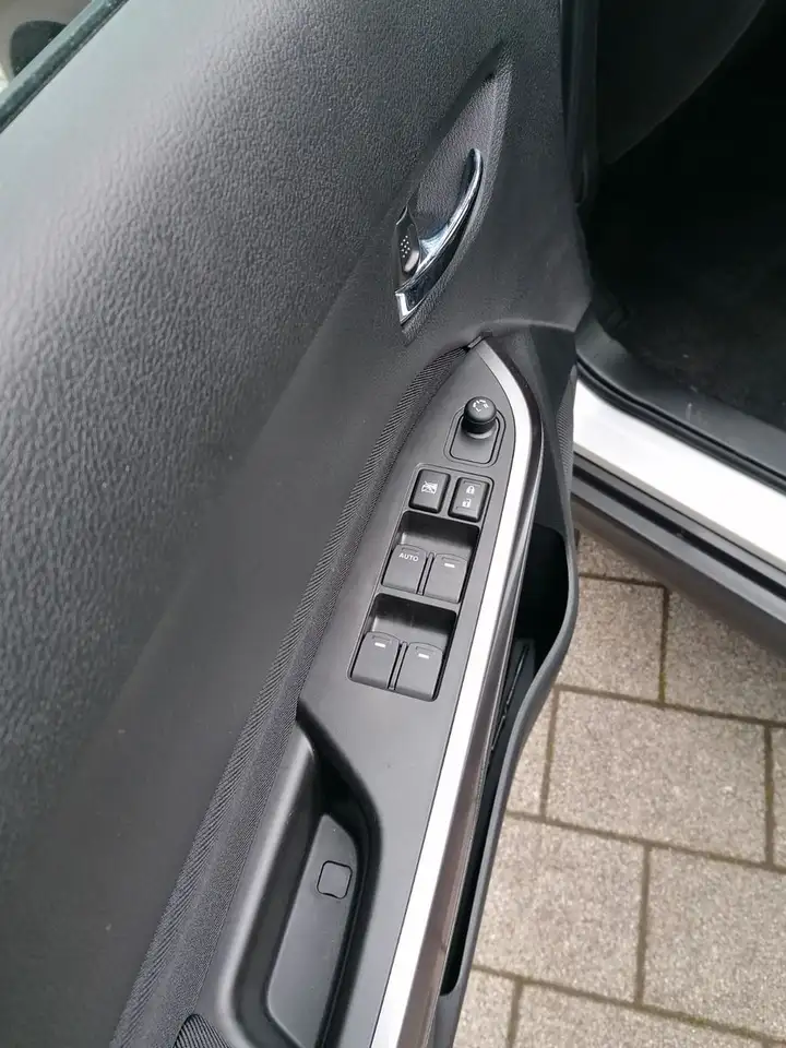 Suzuki Vitara 5