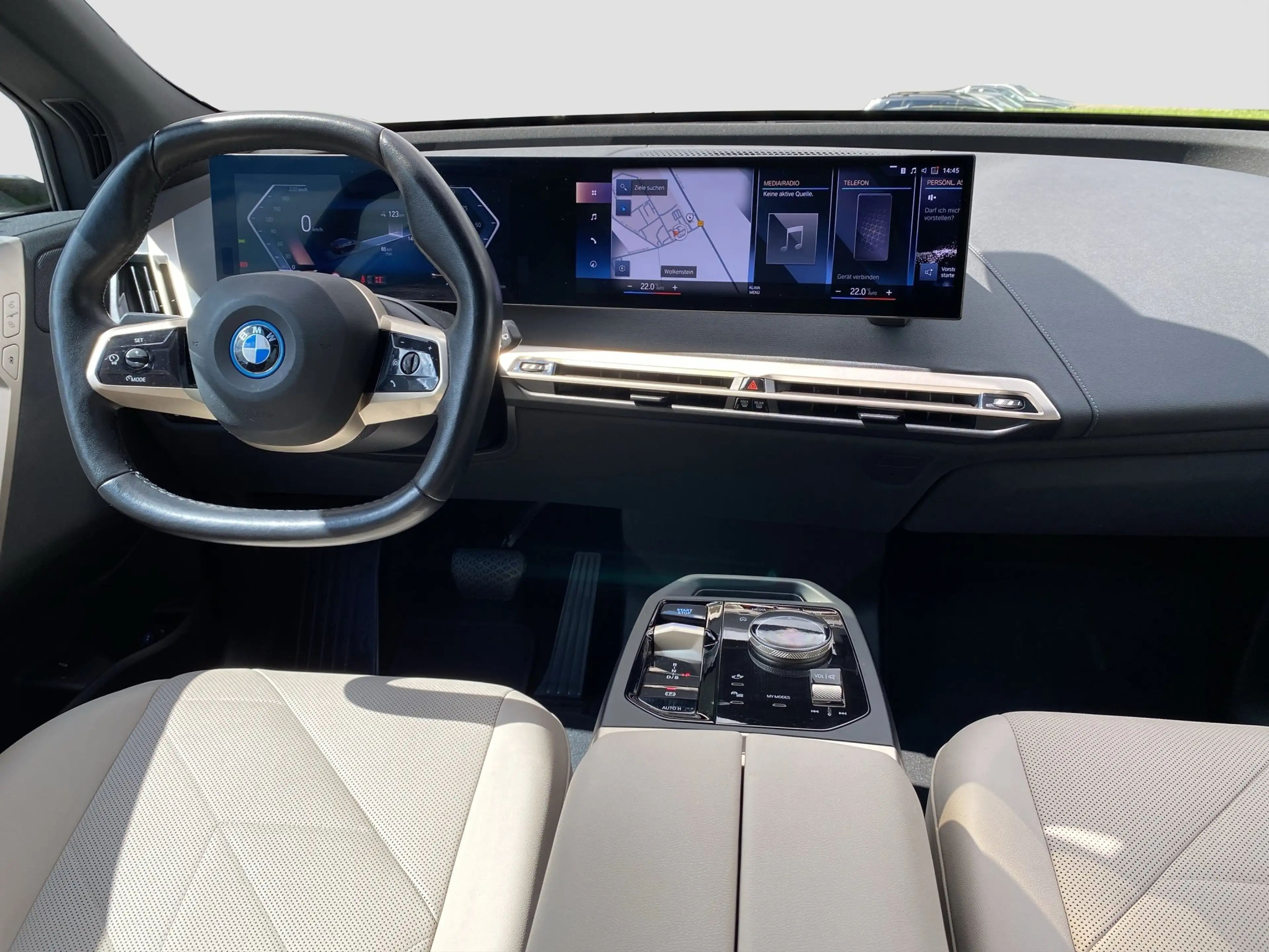BMW iX xDrive40 LED ACC SpurAss StHzg 360° H&K Navi — photo 12