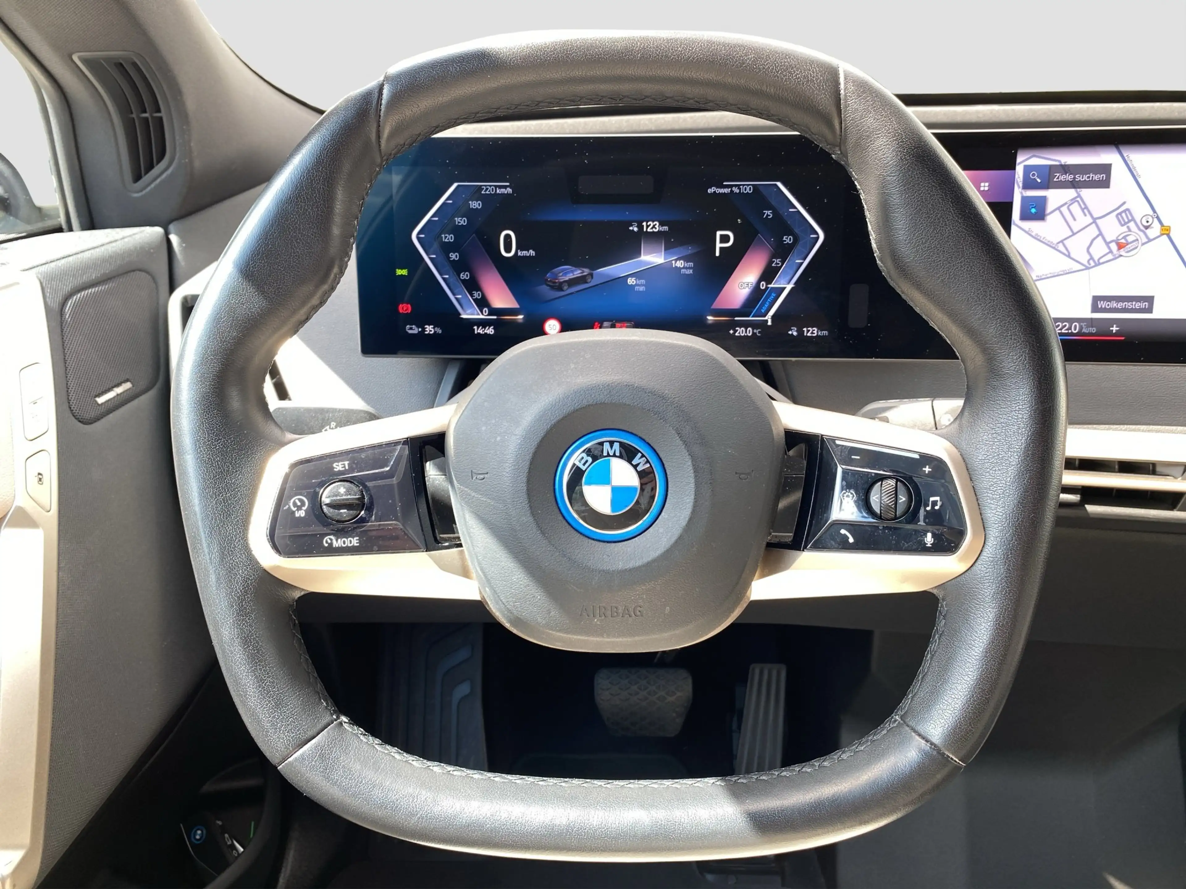 BMW iX xDrive40 LED ACC SpurAss StHzg 360° H&K Navi — photo 13