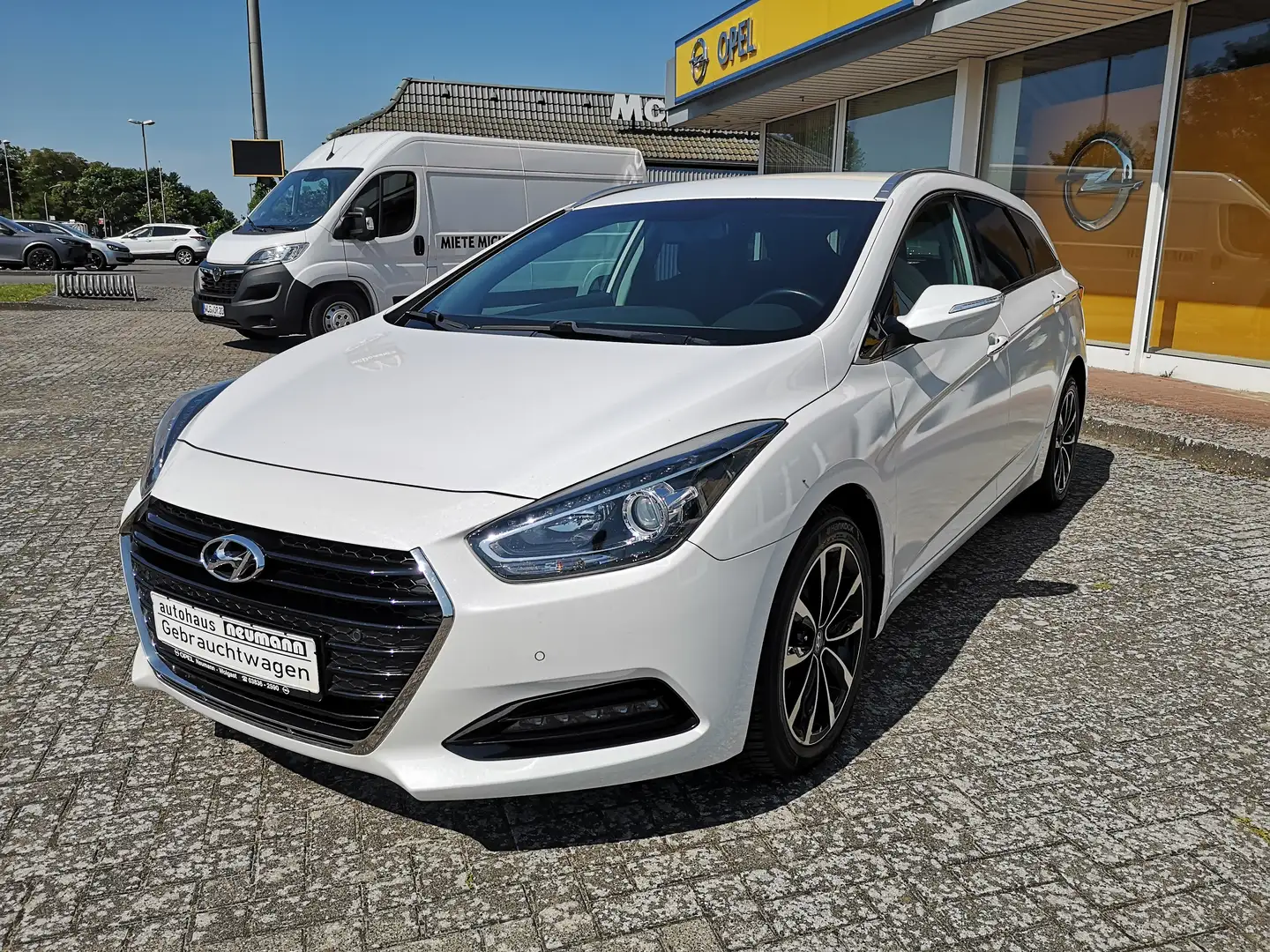 Hyundai i40 cw 2.0 GDI,Trend - Navi, Sitzheizung, RF-Kameraa Білий - 1