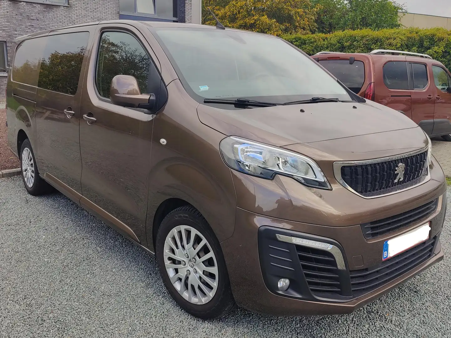 Peugeot Expert Expert 2.0 BlueHDi L3 Long *BTW-voertuig*Full* Bruin - 2