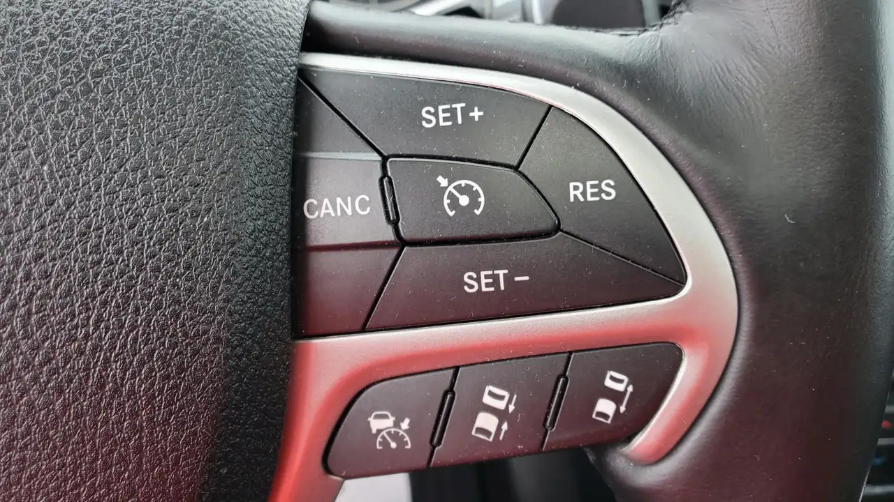 Jeep Cherokee снимка Jeep Cherokee