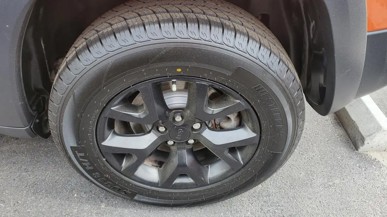 Jeep Cherokee снимка Jeep Cherokee