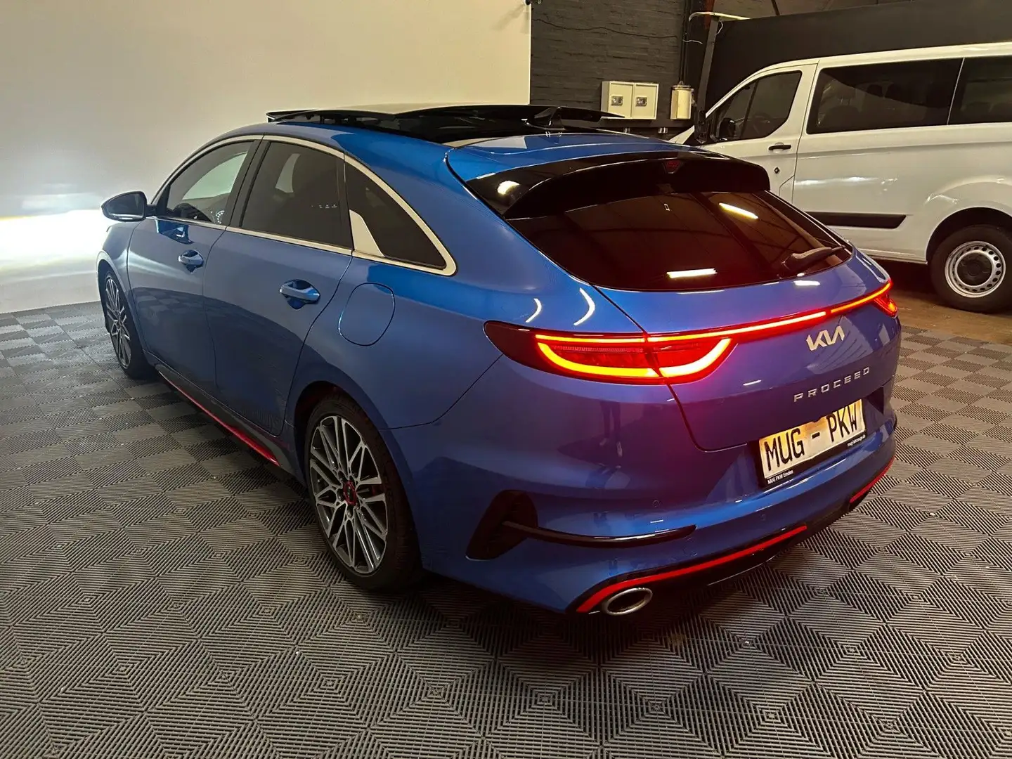 Kia ProCeed / pro_cee'd ProCeed GT *Pano-Klappe-ACC- Virt.-Co.* Blau - 2