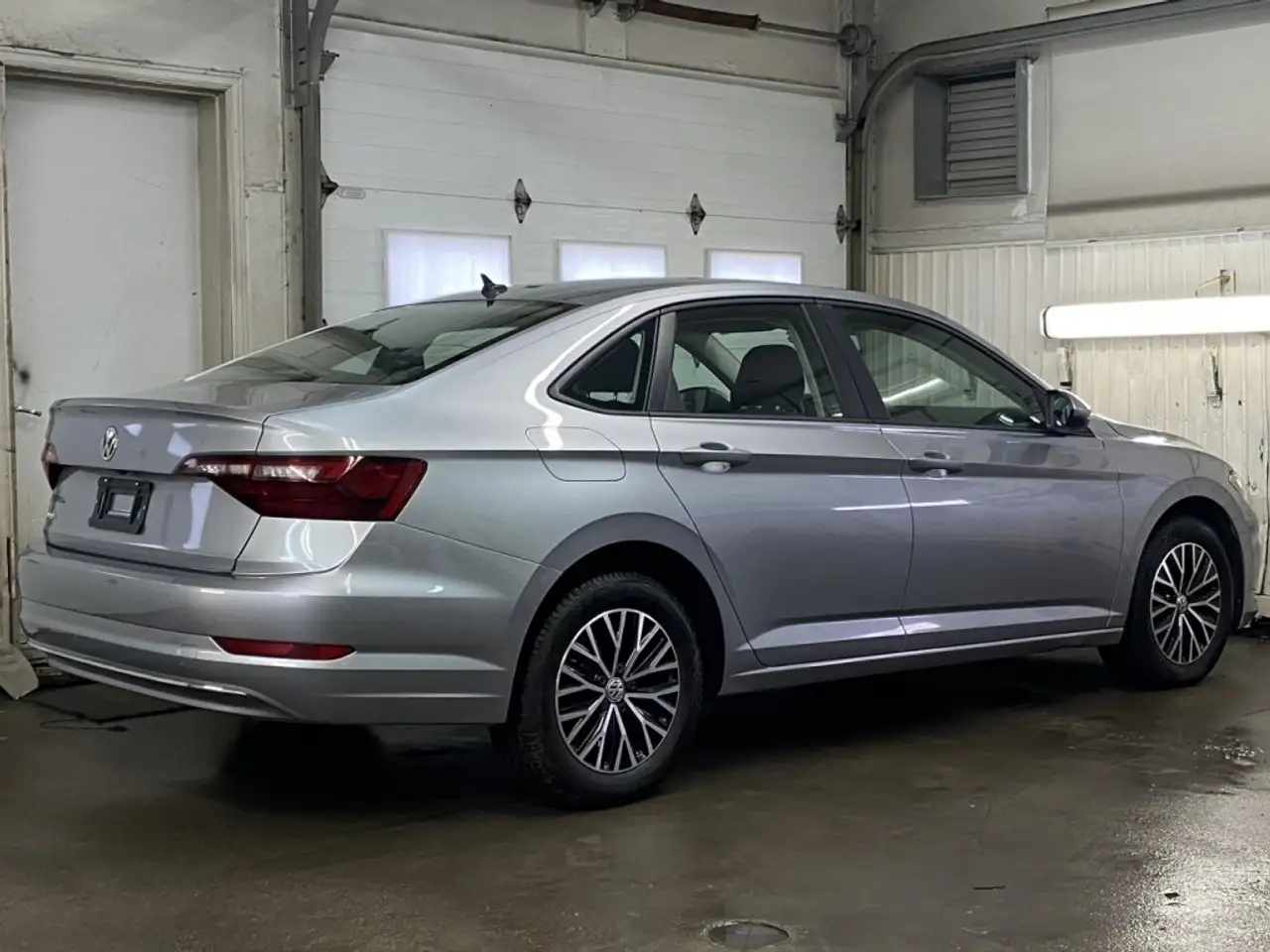 Volkswagen Jetta снимка Volkswagen Jetta
