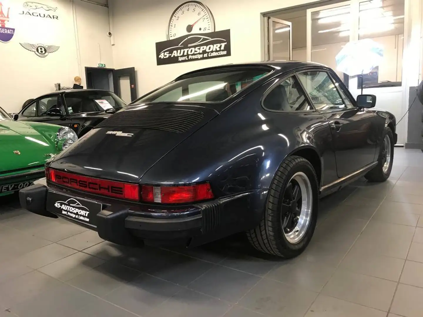 Porsche 911 3.0 SC Niebieski - 2