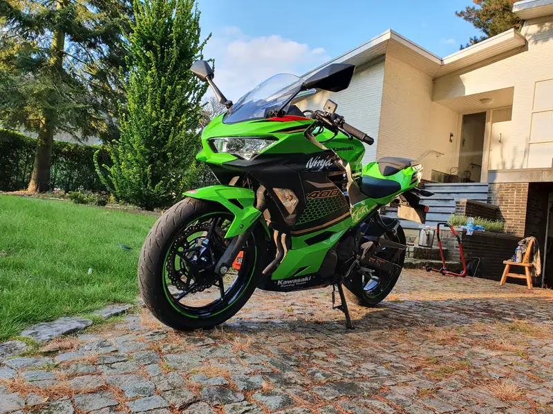 Kawasaki Ninja 400