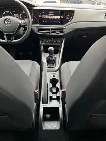 Volkswagen Polo view 13