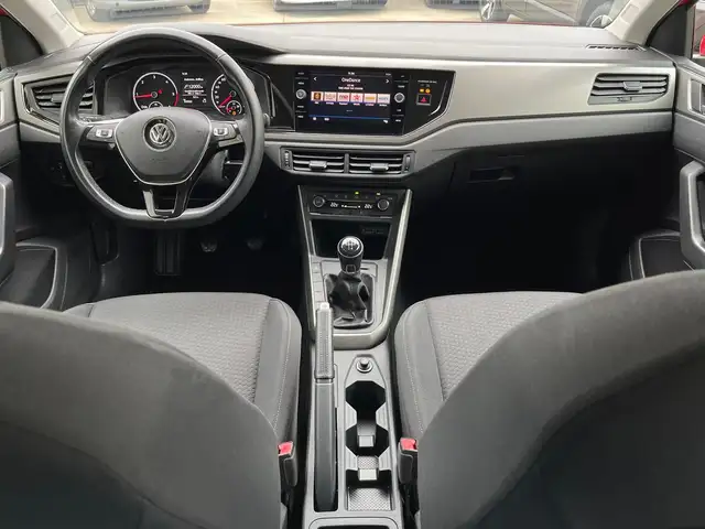 Volkswagen Polo view 9