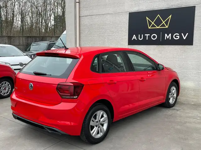 Volkswagen Polo view 4