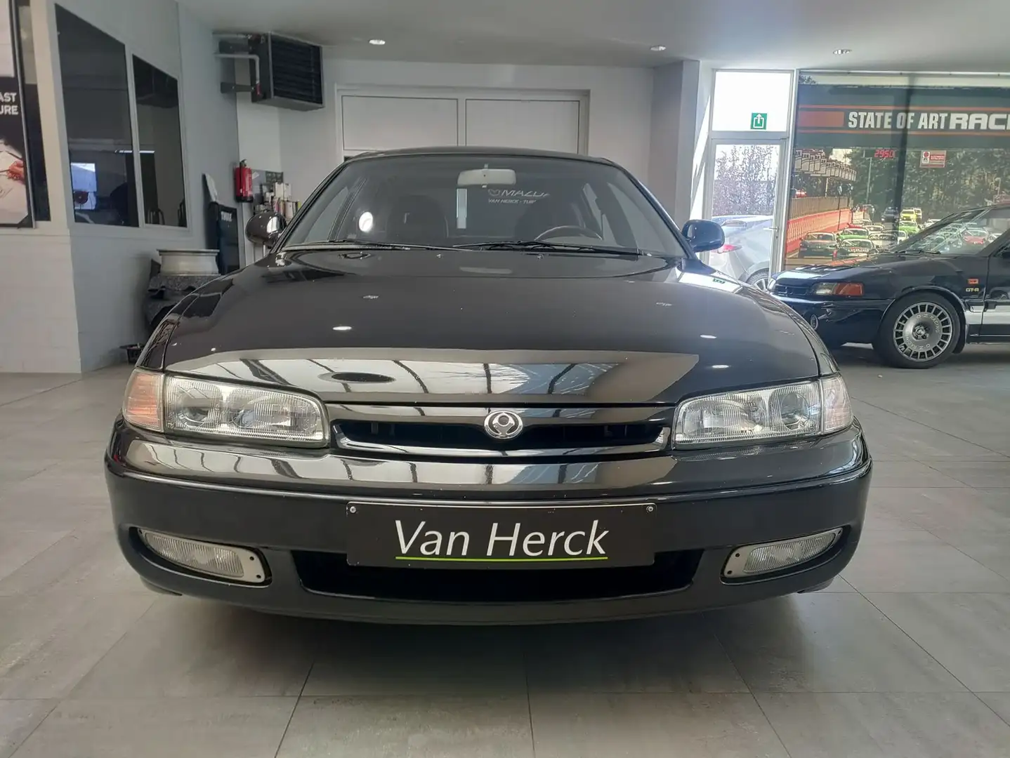 Mazda 626 2.5i V6 OLDTIMER - 2