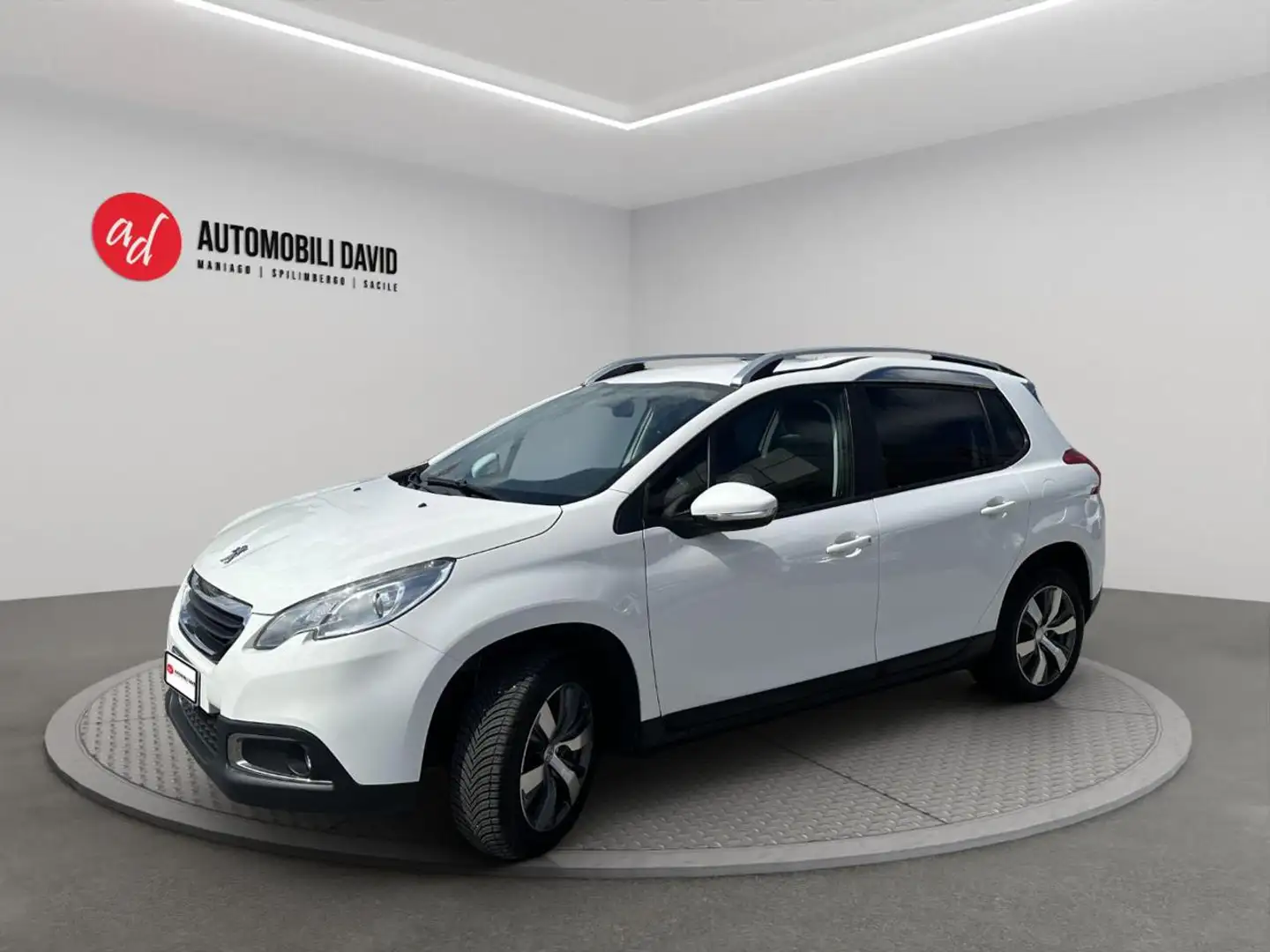 Peugeot 2008 1° serie 1.2 VTi 82CV Active Bianco - 1