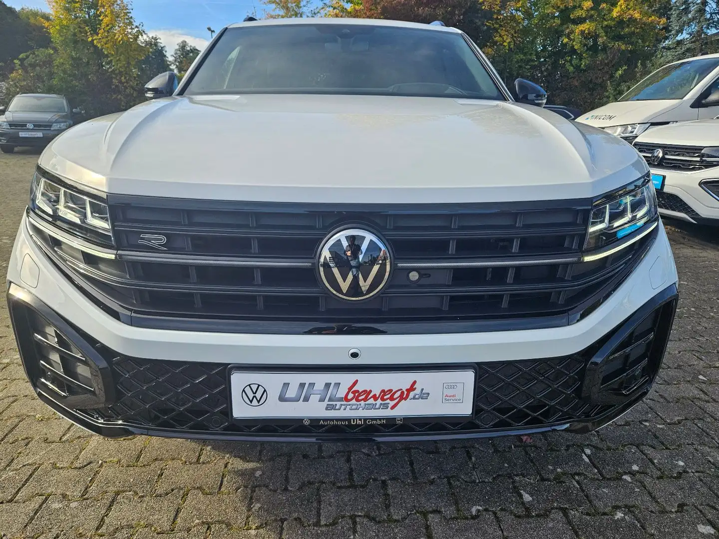 Volkswagen Touareg R-Line Allradlenkung Luftfederung AHK Weiß - 1