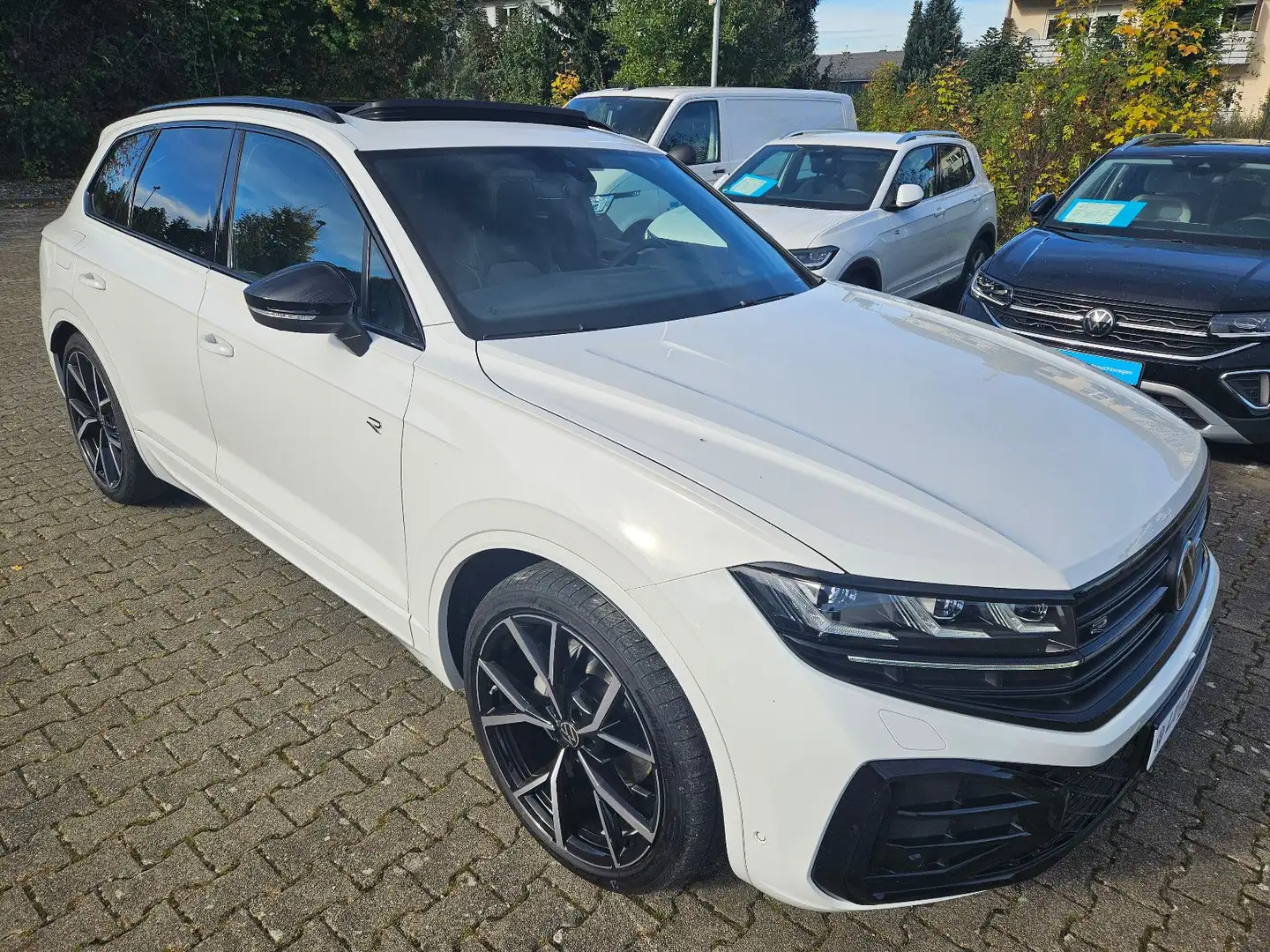 Volkswagen Touareg R-Line Allradlenkung Luftfederung AHK Weiß - 2