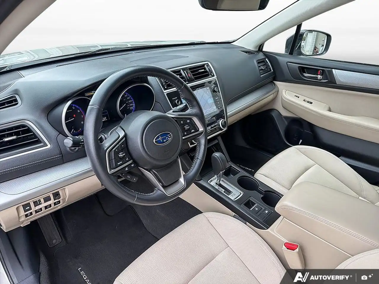 Subaru Legacy снимка Subaru Legacy