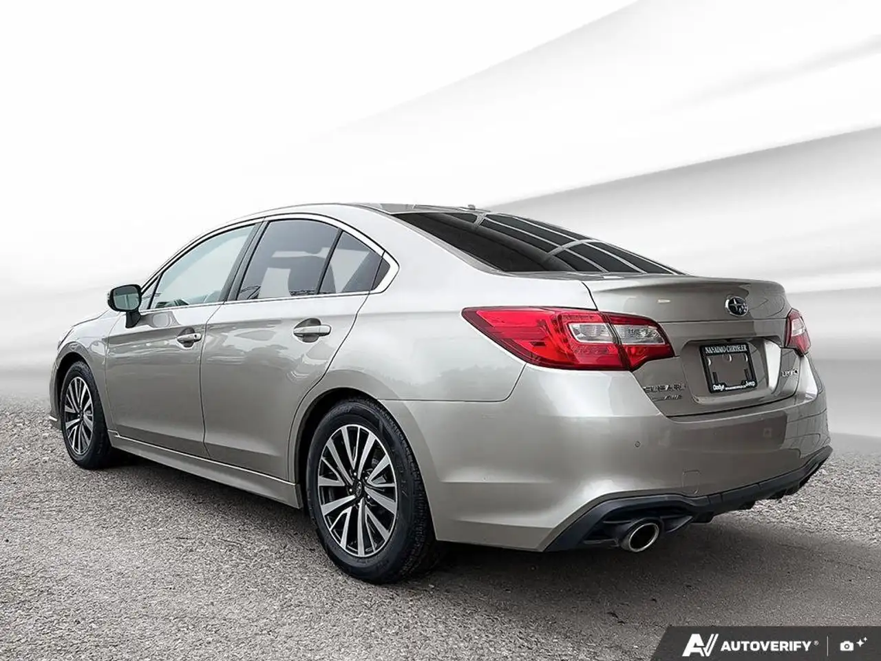 Subaru Legacy снимка Subaru Legacy
