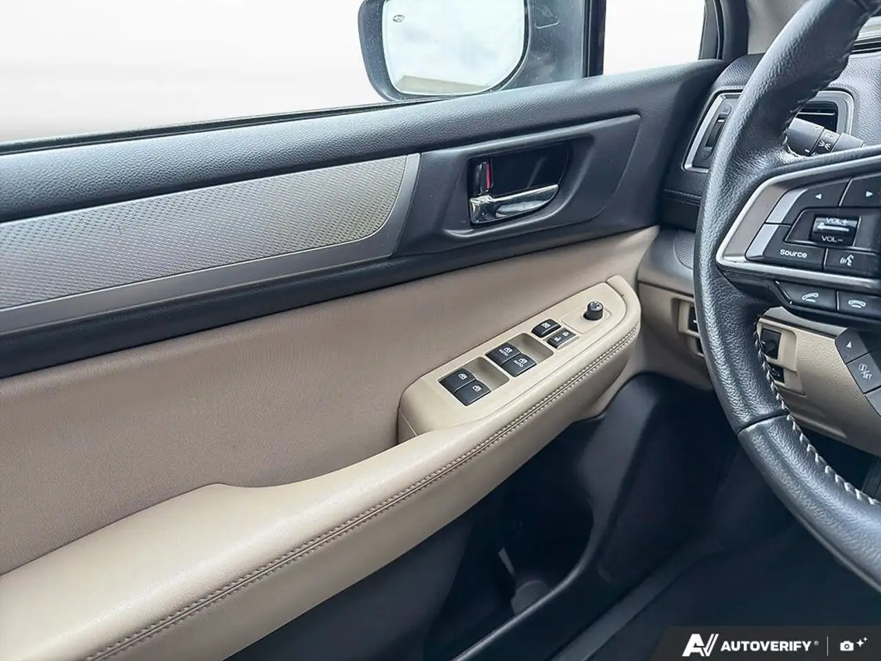 Subaru Legacy снимка Subaru Legacy