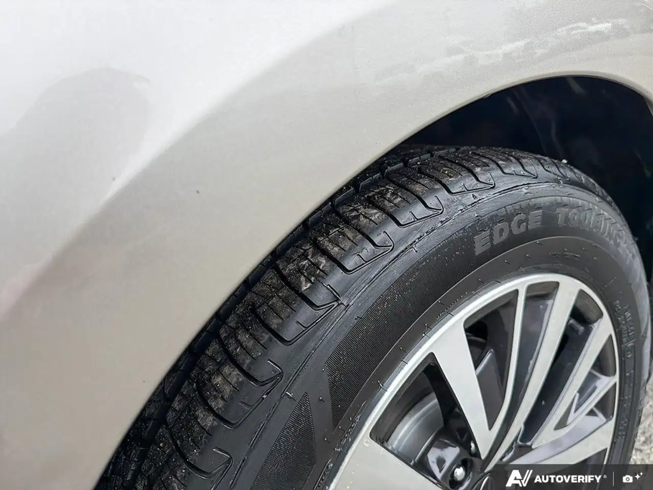 Subaru Legacy снимка Subaru Legacy