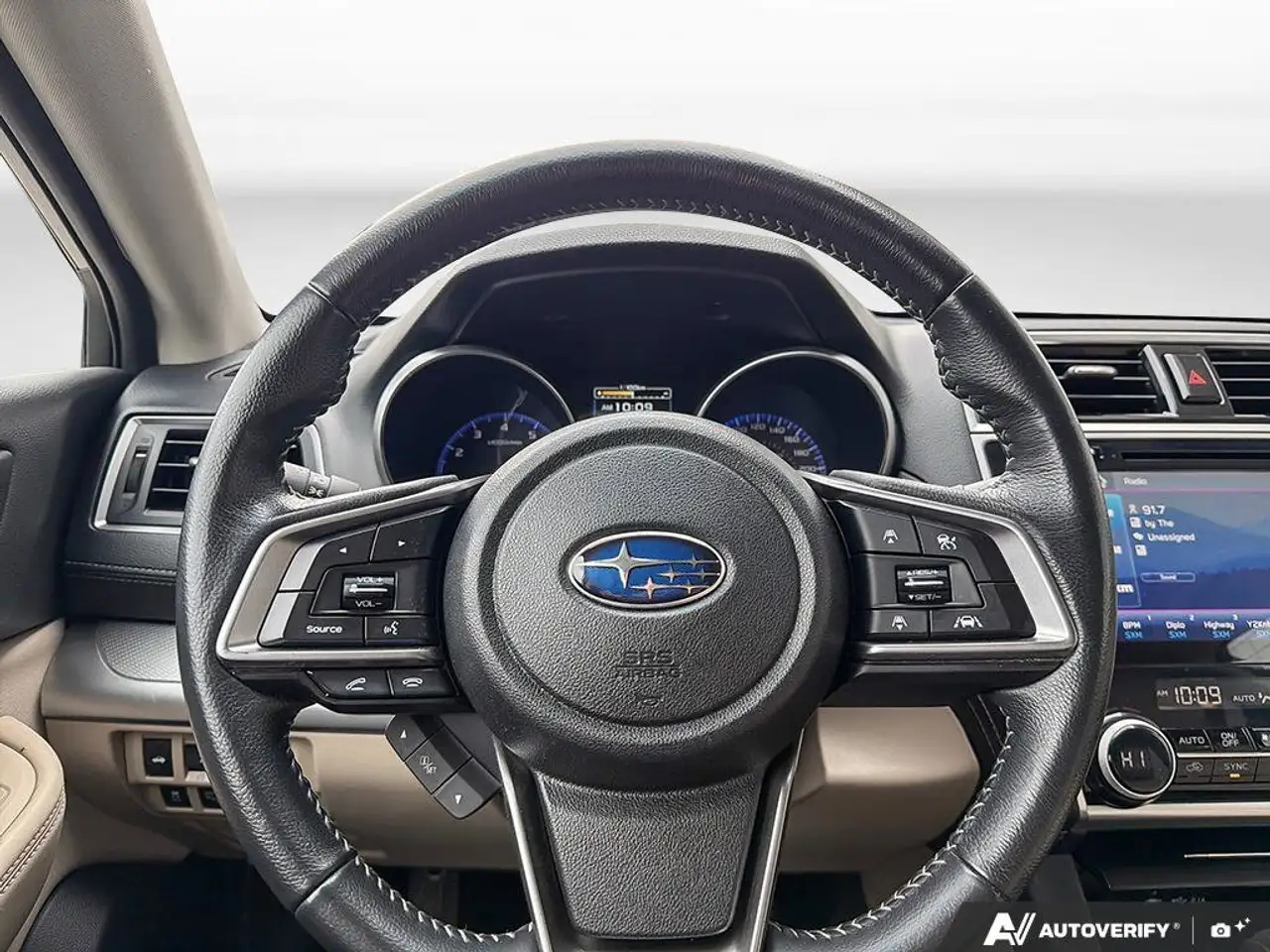 Subaru Legacy снимка Subaru Legacy
