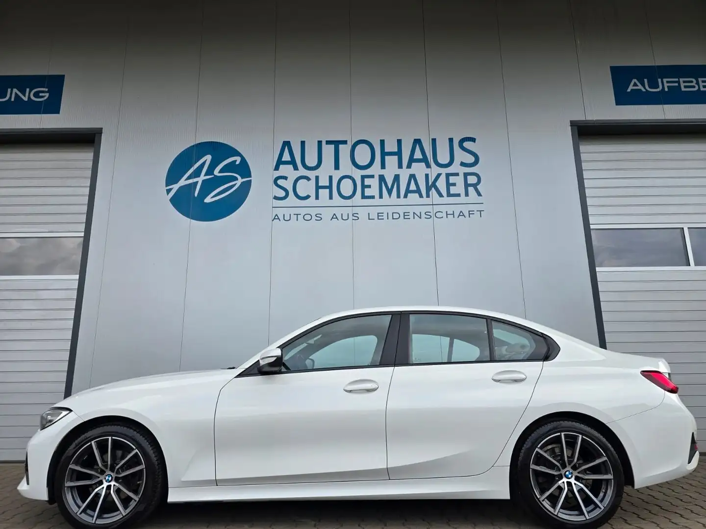 BMW 320 d*INDIVIDUAL*Leder-Merino,18´´LC-Pro,H&K,ACC Weiß - 2