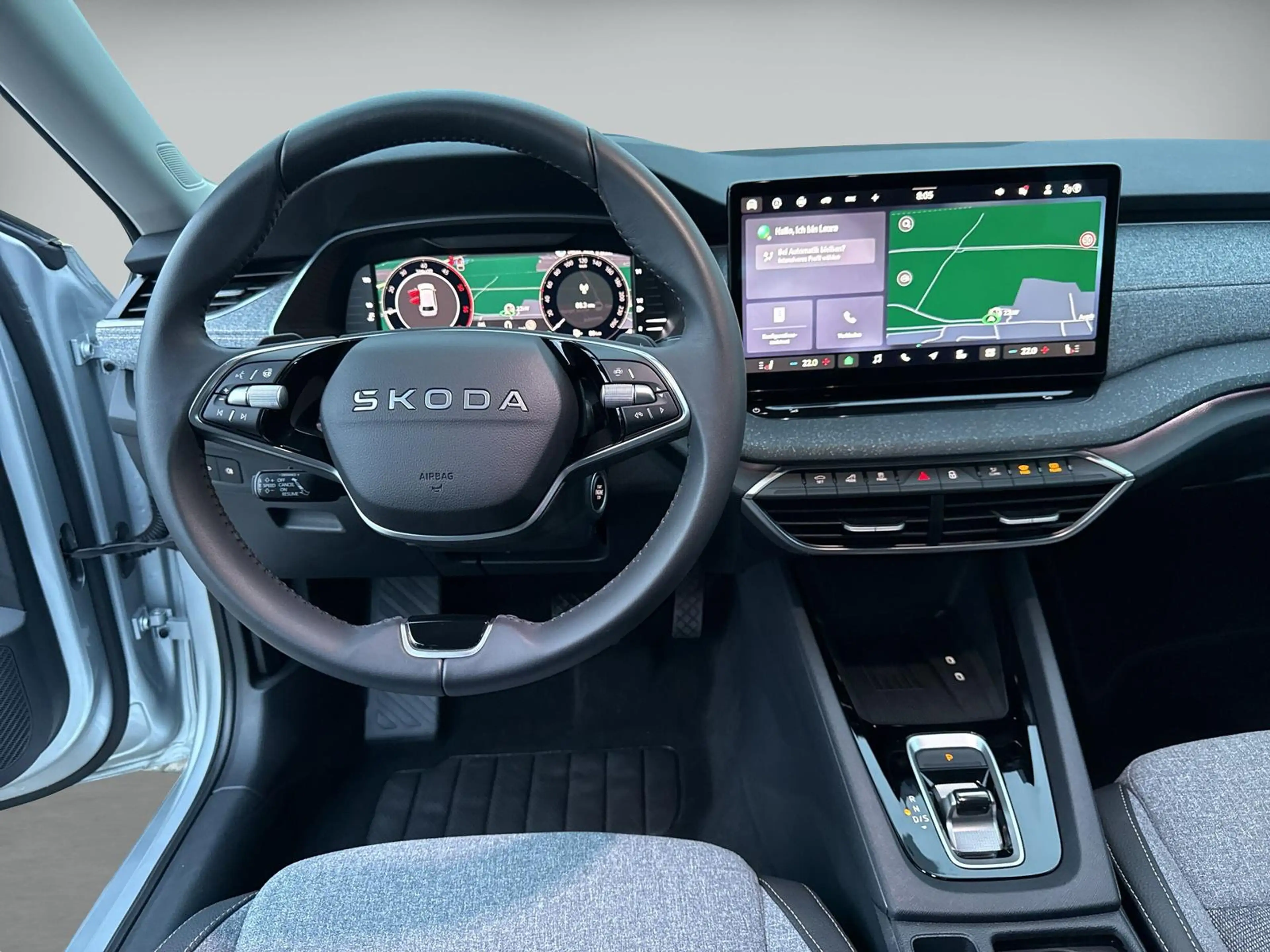 Skoda Octavia Combi 2.0TDI Tour Matrix LED HUD 360° behz Front — photo 15