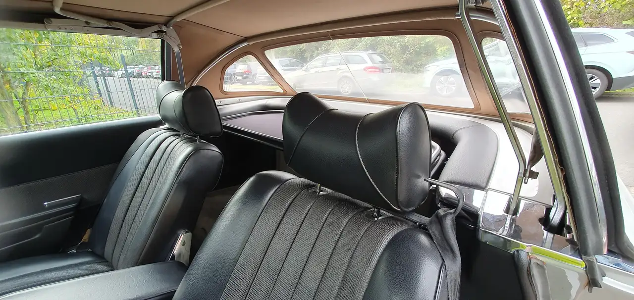 Mercedes-Benz SL 350 R107, foto 6