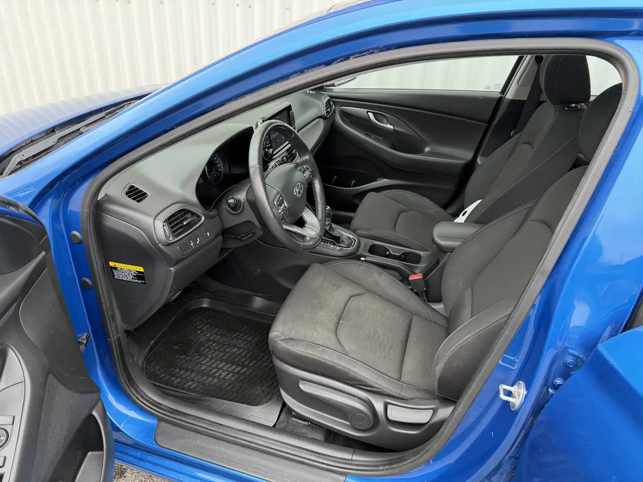 Hyundai ELANTRA снимка Hyundai ELANTRA