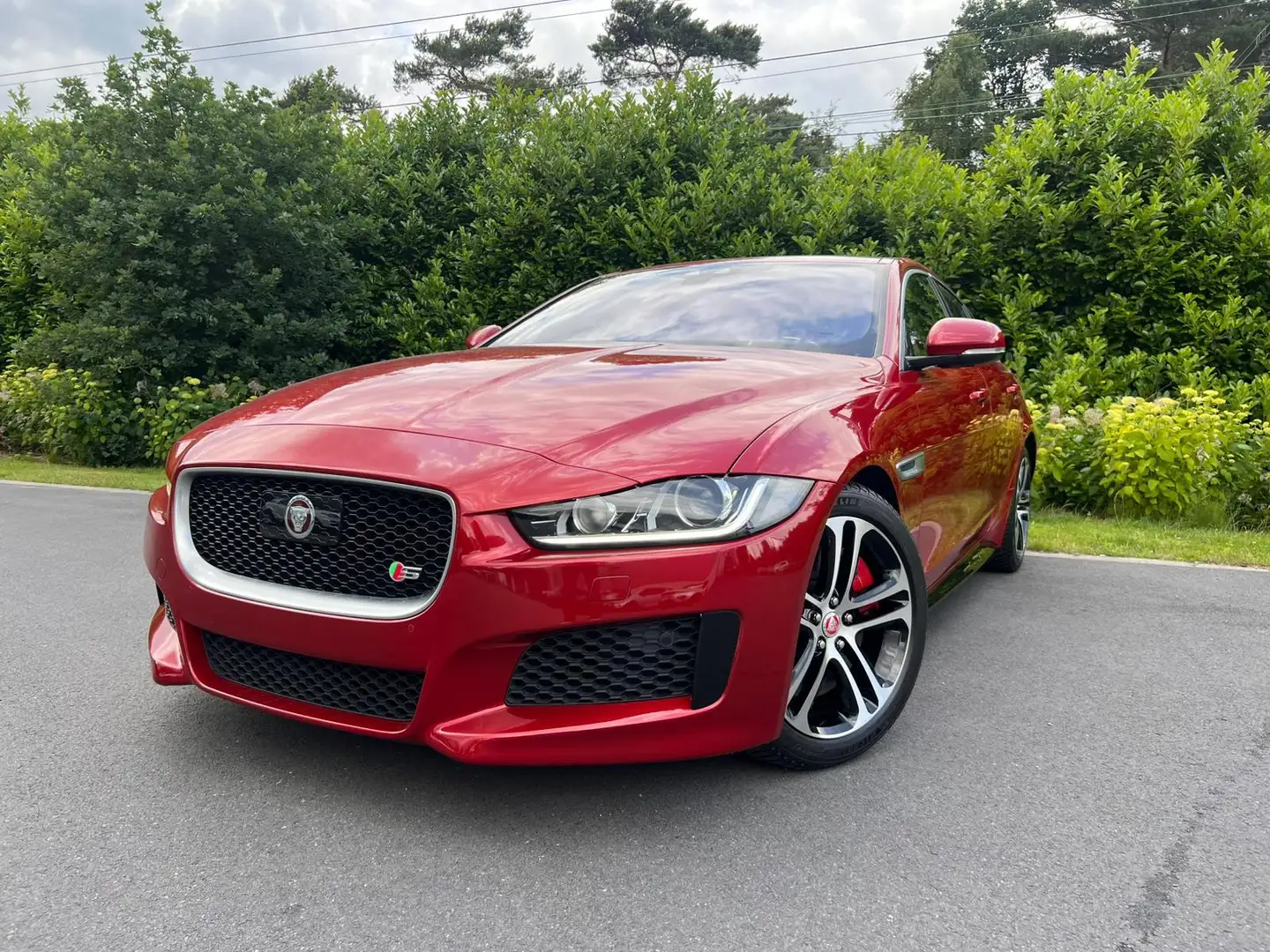 Jaguar XE 3.0 V6 S/C Rood - 1