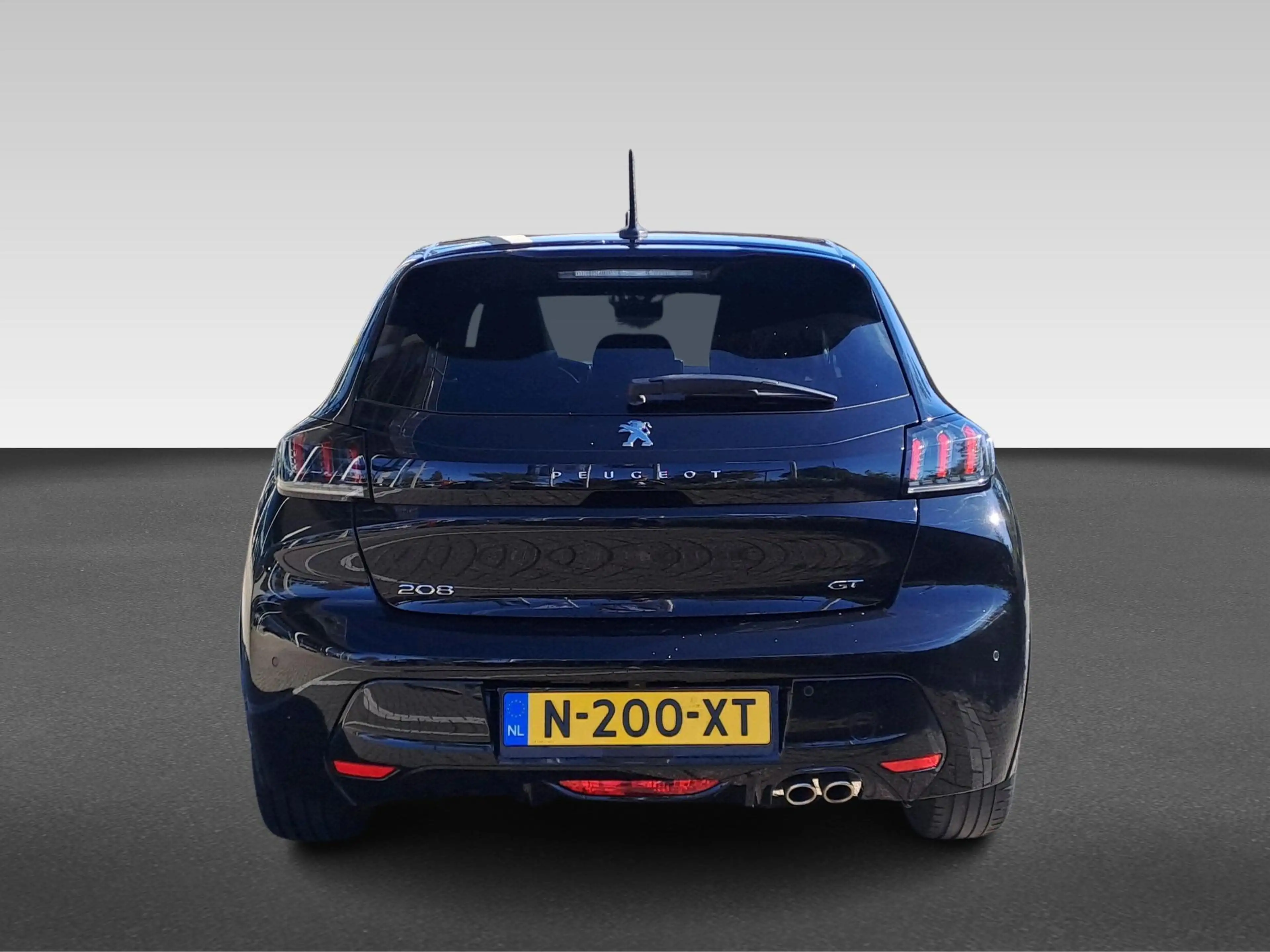 Peugeot 208 1.2 PureTech GT — photo 7