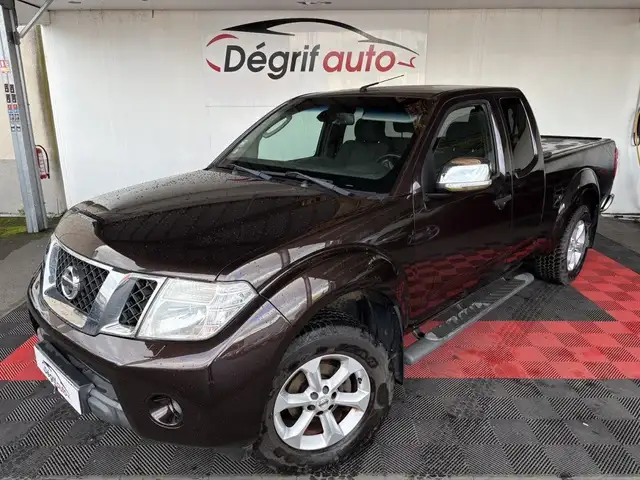 Nissan Navara 2.5 dCi 190 Euro 5 King Cab LE