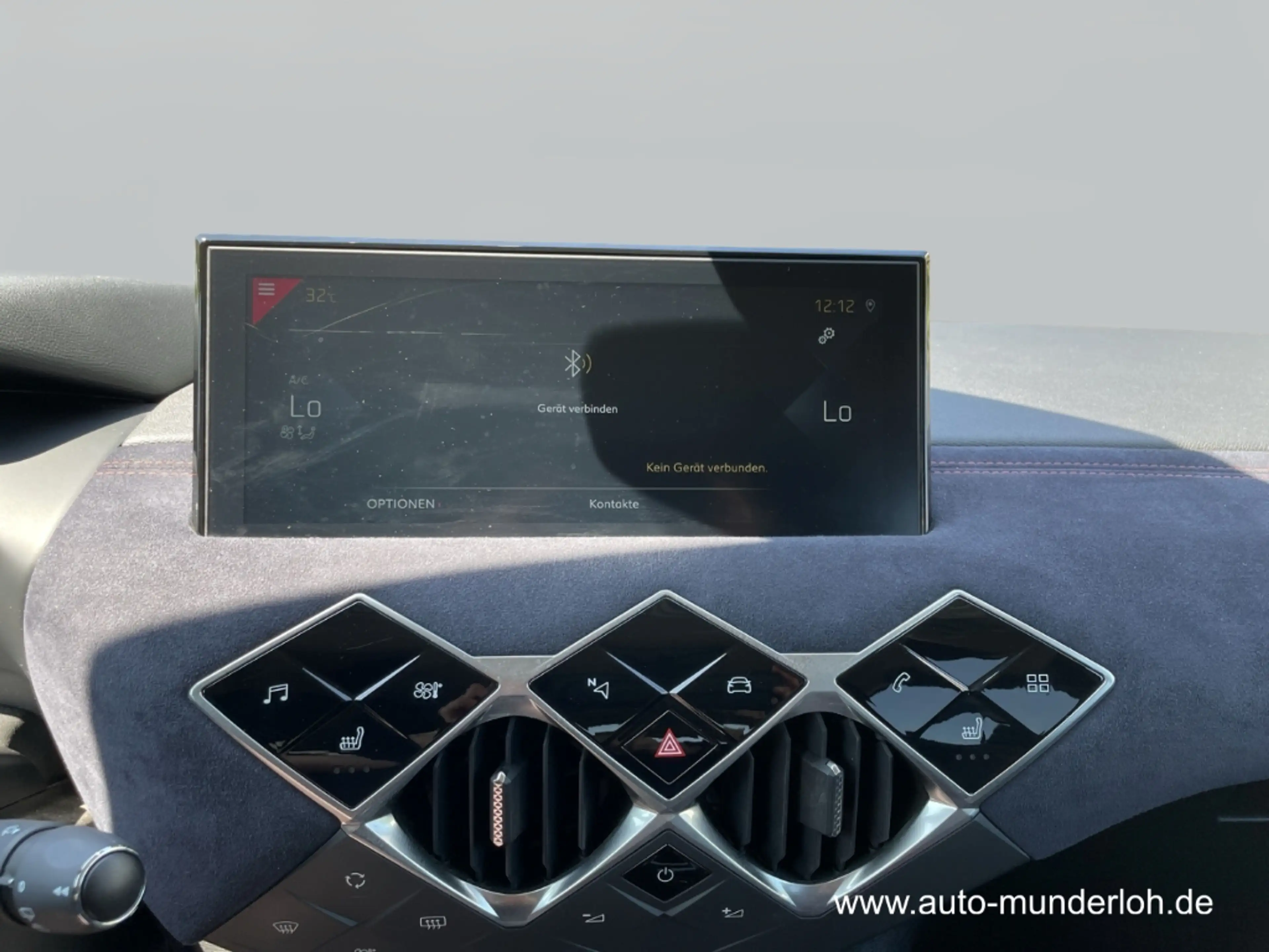 DS Automobiles DS 3 Crossback Pure Tech 130 EAT8 Ines de la Fressange SHZ HEAD-U — photo 14