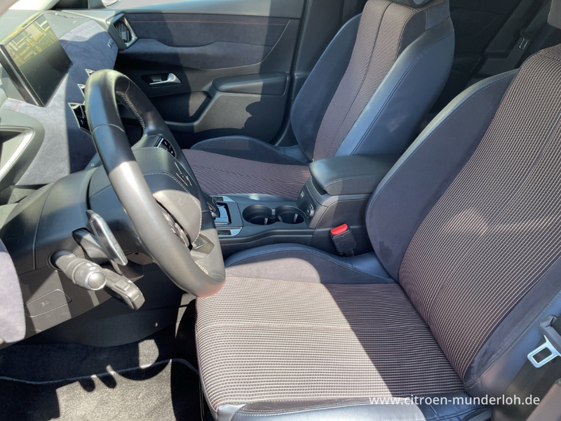DS Automobiles DS 3 Crossback Pure Tech 130 EAT8 Ines de la Fressange SHZ HEAD-U — photo 10