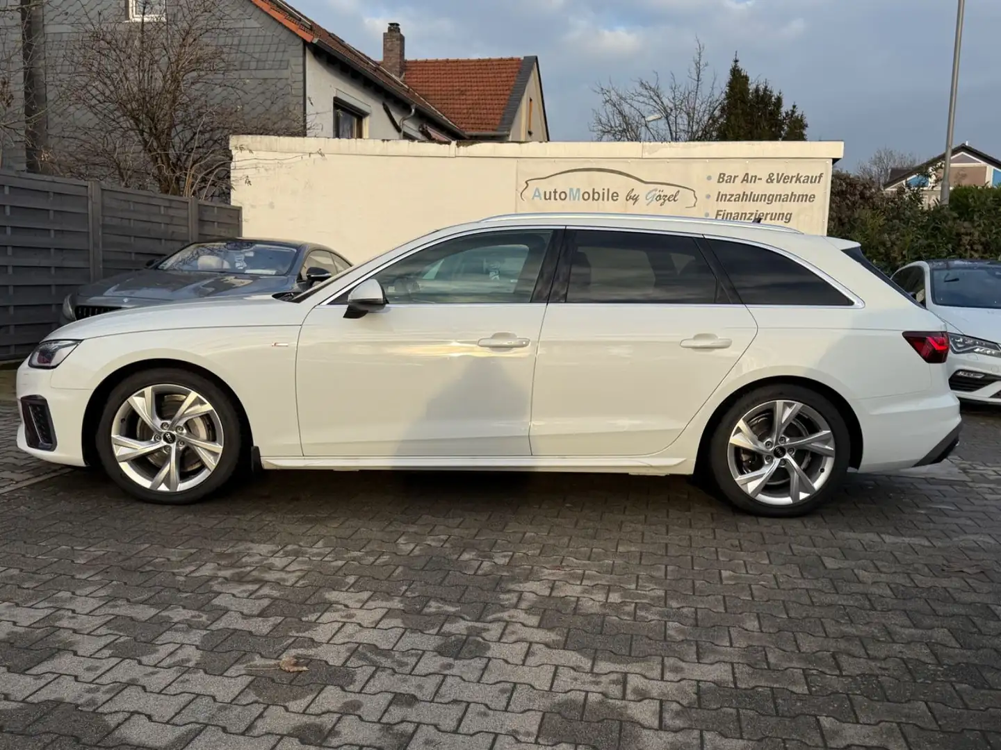 Audi A4 40 TFSI quattro S line *1. Hand *Kamera *AHK Weiß - 2