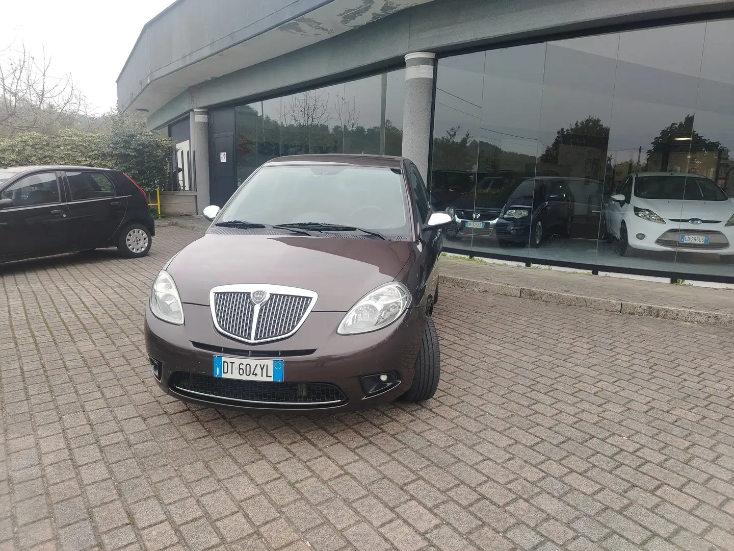 Lancia Ypsilon Ypsilon II 2007 1.3 mjt 16v Oro Giallo Marrone - 1