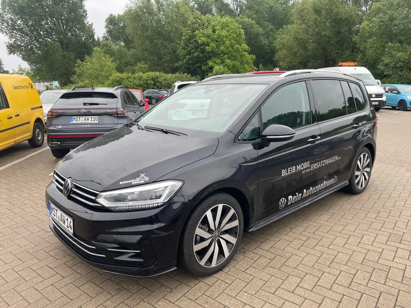 Volkswagen Touran 5T 1.5 TSI DSG Goal Schwarz - 2