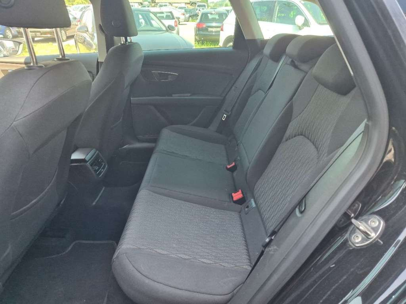SEAT Leon ST Executive 1,6 TDI CR — photo 14